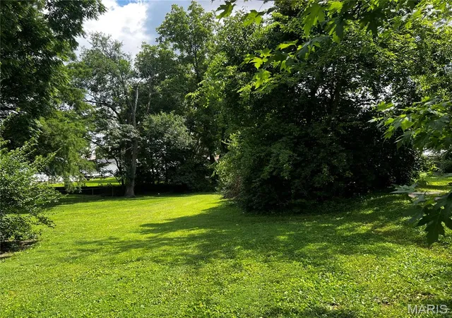 Photo 2 of Single family home for sale at 404 S Main St, Waterloo, IL 62298 | MLS# MIS26045645 | Listing updated on 2026-09-13