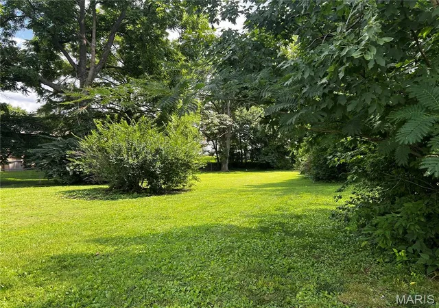 Photo 3 of Single family home for sale at 404 S Main St, Waterloo, IL 62298 | MLS# MIS26045645 | Listing updated on 2026-09-13