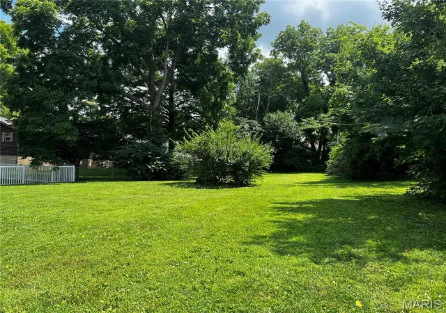 Photo 4 of Single family home for sale at 404 S Main St, Waterloo, IL 62298 | MLS# MIS26045645 | Listing updated on 2026-09-13