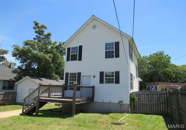 Photo 2 of Sale Pending at 2801 Calvert Ave, Saint Louis, MO 63114 | MLS# MIS26045656 | Listing updated on 2026-08-25