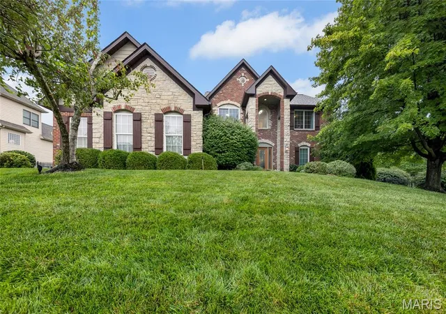 Photo 1 of Mansion for sale at 100 Sunnybrooke Estates Ct, O Fallon, MO 63368 | MLS# MIS26045657 | Listing updated on 2026-08-13