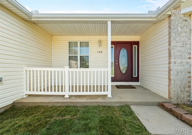 Photo 3 of Single family home for sale at 100 Willow Rdg, Valmeyer, IL 62295 | MLS# MIS26045668 | Listing updated on 2026-07-24
