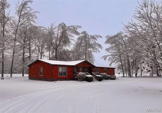 Photo 79 of Sale Pending at 18371 Perry Rd, Pittsburg, IL 62974 | MLS# MIS26045691 | Listing updated on 2026-08-18