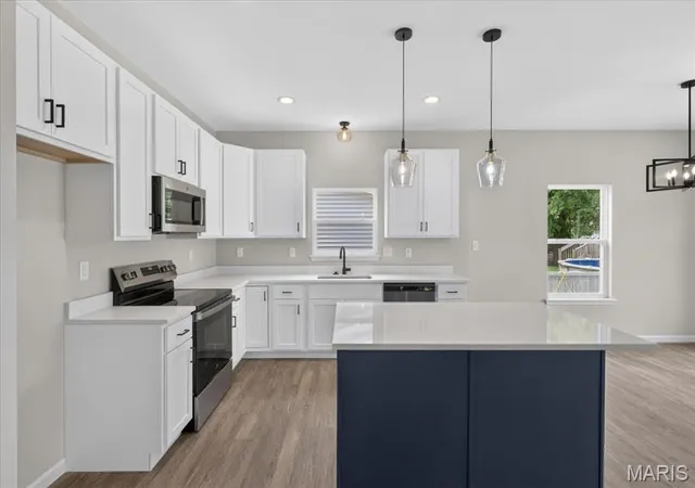 Photo 3 of Single family home for sale at 7925 Campion Ln, Hazelwood, MO 63042 | MLS# MIS26045692 | Listing updated on 2026-10-07