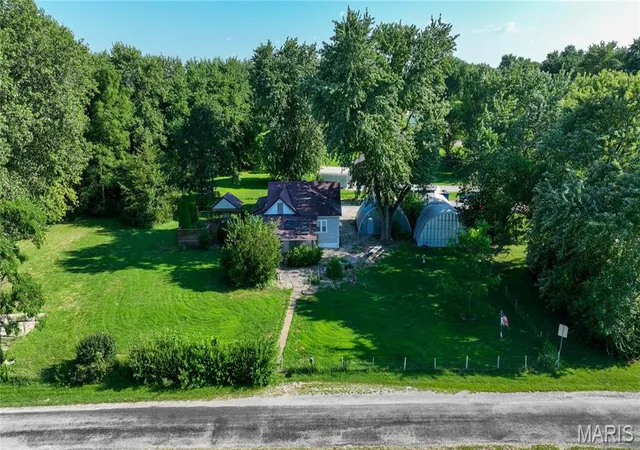 Photo 29 of Single family home for sale at 108 E 14th St, Staunton, IL 62088 | MLS# MIS26045718 | Listing updated on 2026-09-08