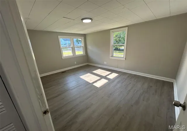 Photo 3 of Single family home for sale at 324 Ames Pl, Saint Louis, MO 63135 | MLS# MIS26045721 | Listing updated on 2026-10-07