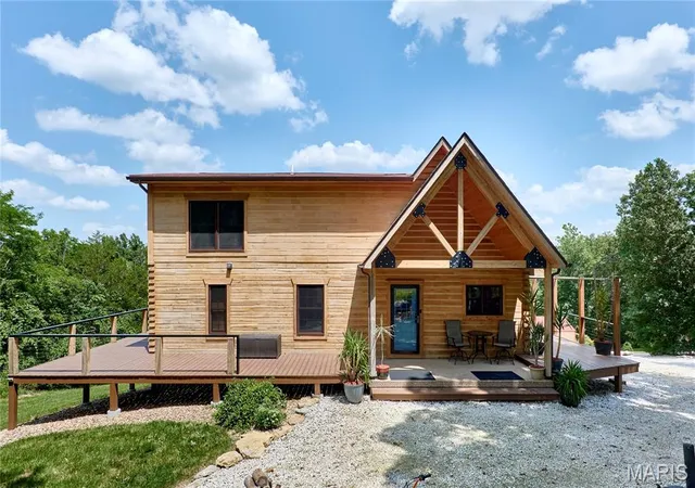 2nd image of 107 N Chantilly Rd, Winfield, MO 63389 | MLS# MIS26045725