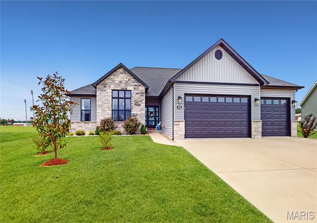 Photo 1 of Single family home for sale at 476 Hayden Dr, Waterloo, IL 62298 | MLS# MIS26045733 | Listing updated on 2026-08-10
