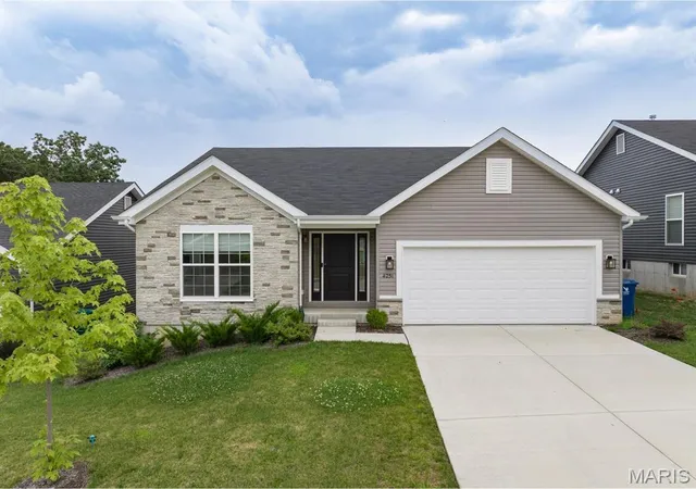 Photo 1 of Single family home for sale at 4251 Bear Ridge Dr, House Springs, MO 63051 | MLS# MIS26045750 | Listing updated on 2026-08-31