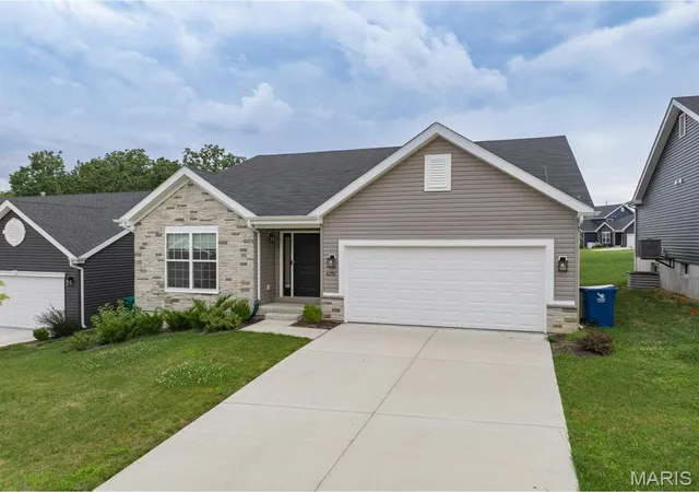 Photo 2 of Single family home for sale at 4251 Bear Ridge Dr, House Springs, MO 63051 | MLS# MIS26045750 | Listing updated on 2026-08-31