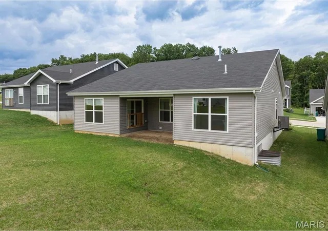 Photo 3 of Single family home for sale at 4251 Bear Ridge Dr, House Springs, MO 63051 | MLS# MIS26045750 | Listing updated on 2026-08-31