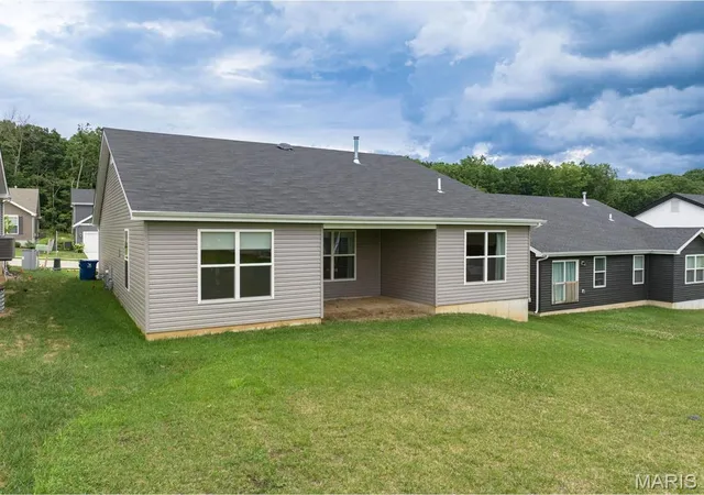 Photo 4 of Single family home for sale at 4251 Bear Ridge Dr, House Springs, MO 63051 | MLS# MIS26045750 | Listing updated on 2026-08-31
