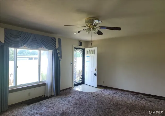Photo 2 of Sale Pending at 408 Bender Ave, East Alton, IL 62024 | MLS# MIS26045757 | Listing updated on 2026-09-03