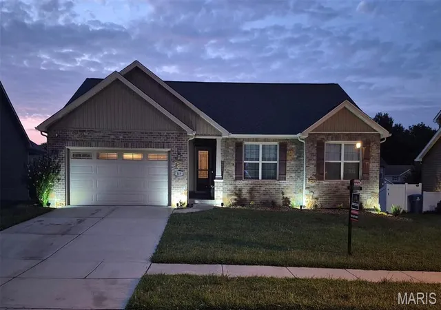 Photo 2 of Single family home for sale at 309 Maldon Wy, Belleville, IL 62221 | MLS# MIS26045771 | Listing updated on 2026-09-13