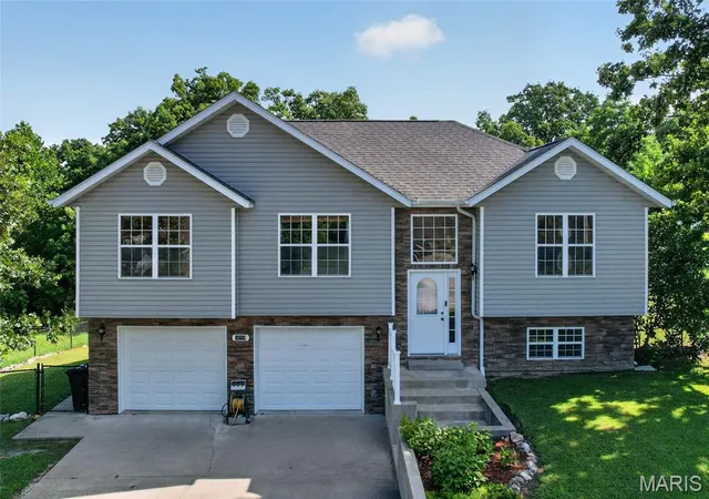 2nd image of 18719 Lynn Ln, Waynesville, MO 65583 | MLS# MIS26045781