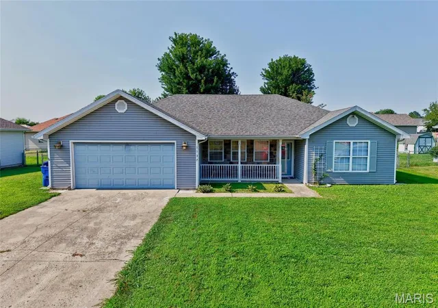 1st image of 1137 Applelane Dr, Lebanon, MO 65536 | MLS# MIS26045785