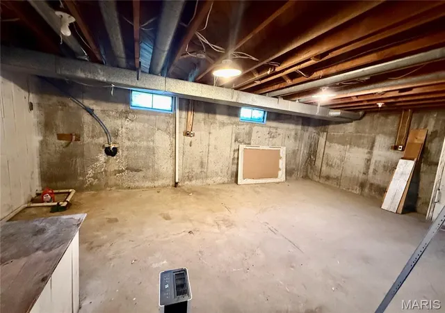 Photo 38 of Sale Pending at 834 Locust St, Montgomery City, MO 63361 | MLS# MIS26045792 | Listing updated on 2026-07-27