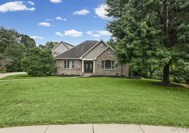 Photo 1 of Single family home for sale at 8536 Armsleigh Pl, O Fallon, IL 62269 | MLS# MIS26045796 | Listing updated on 2026-09-03