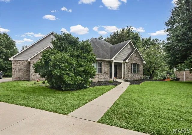 Photo 4 of Single family home for sale at 8536 Armsleigh Pl, O Fallon, IL 62269 | MLS# MIS26045796 | Listing updated on 2026-09-03