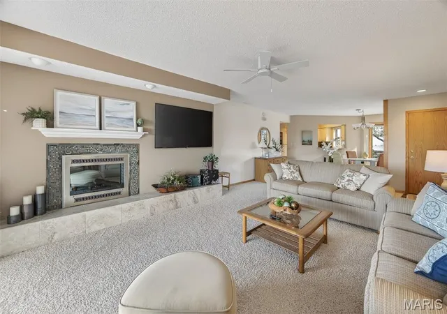 Listing Photo 3 - Condo for sale in building located at 1165 Jeffries Rd, Osage Beach, MO 65065 - Unit #A-1