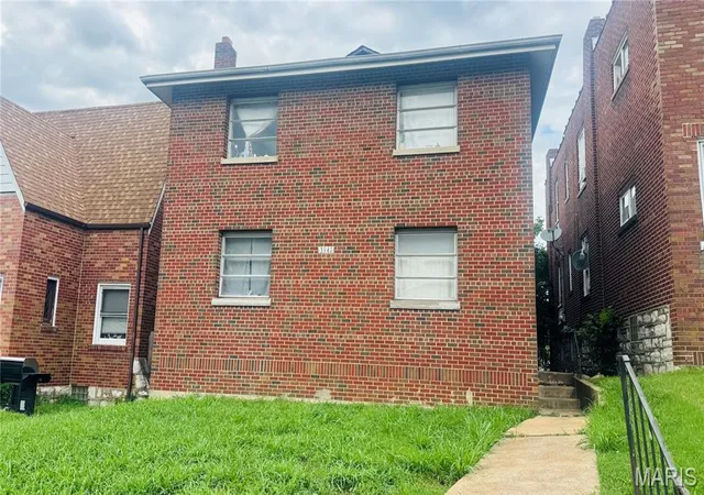 Photo 2 of Multi family home for sale at 3941 Dunnica Ave, Saint Louis, MO 63116 | MLS# MIS26045856 | Listing updated on 2026-07-28