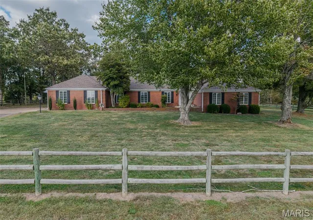 1st image of 21355 Ember Rd, Lebanon, MO 65536 | MLS# MIS26045895
