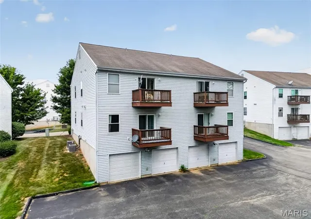 Photo 3 of Condo for sale at 101 Timber Creek Dr, O Fallon, MO 63368 | MLS# MIS26045897 | Listing updated on 2026-08-29