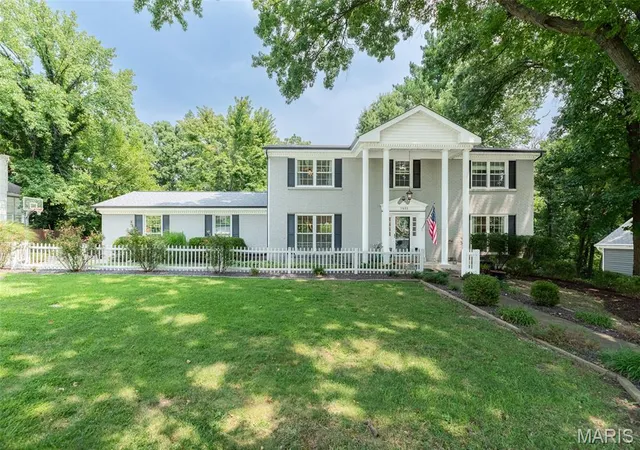 Photo 1 of Single family home for sale at 1526 Candish Ln, Chesterfield, MO 63017 | MLS# MIS26045901 | Listing updated on 2026-09-14
