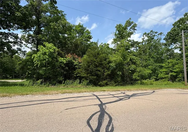 2nd image of 5046 Port Perry Dr, Perryville, MO 63775 | MLS# MIS26045908