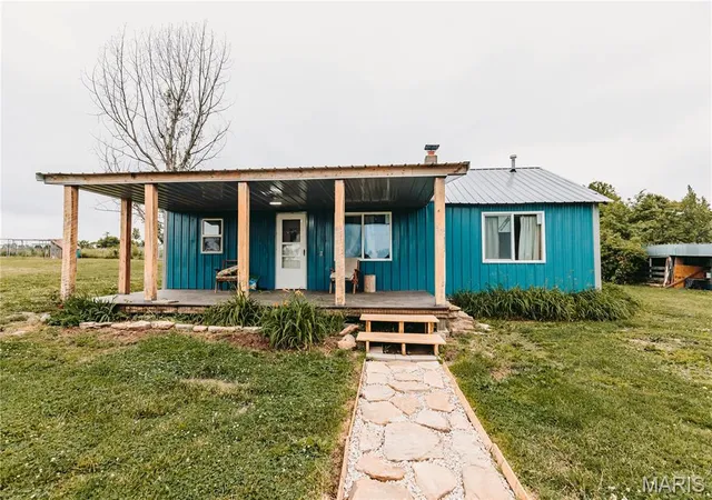 4th image of 40190 Dandelion Rd, Laquey, MO 65534 | MLS# MIS26045917