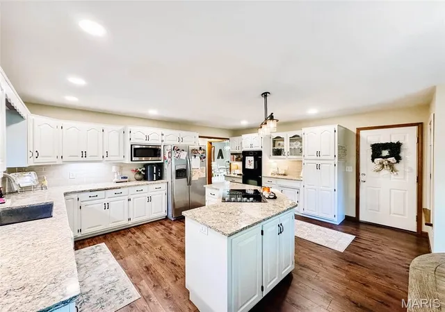 Photo 4 of Single family home for sale at 14 Ruth Ln, Monroe City, MO 63456 | MLS# MIS26045918 | Listing updated on 2026-07-30
