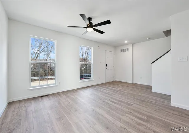 Photo 3 of Condo for sale at 160 Sunset Terrace Dr, Wentzville, MO 63385 | MLS# MIS26045928 | Listing updated on 2026-10-02