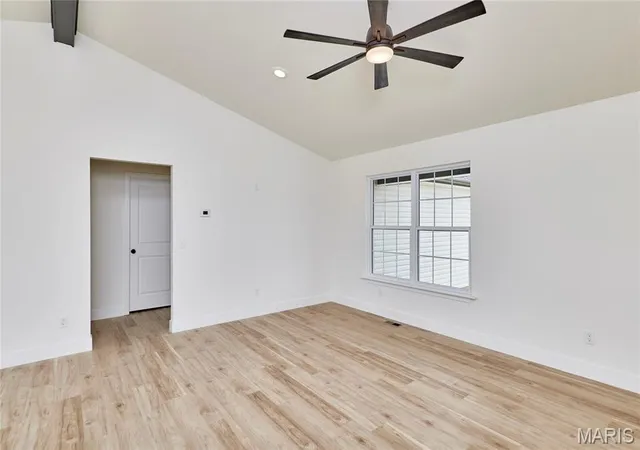 Photo 4 of Single family home for sale at 19661 Longspur Trl, Bowling Green, MO 63334 | MLS# MIS26045939 | Listing updated on 2026-09-28