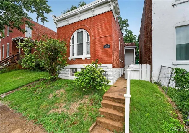 Photo 3 of Single family home for sale at 3734 Texas Ave, St Louis, MO 63118 | MLS# MIS26045953 | Listing updated on 2026-09-05