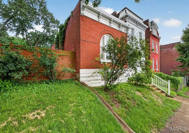 Photo 3 of Single family home for sale at 3734 Texas Ave, St Louis, MO 63118 | MLS# MIS26045953 | Listing updated on 2026-09-05