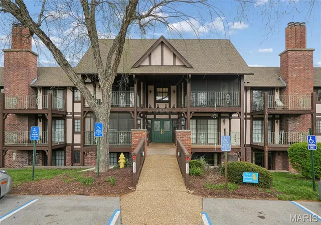 Condo for sale at 1436 Heritage Lndg #310, St Charles, MO 63303 | MLS# MIS26045978