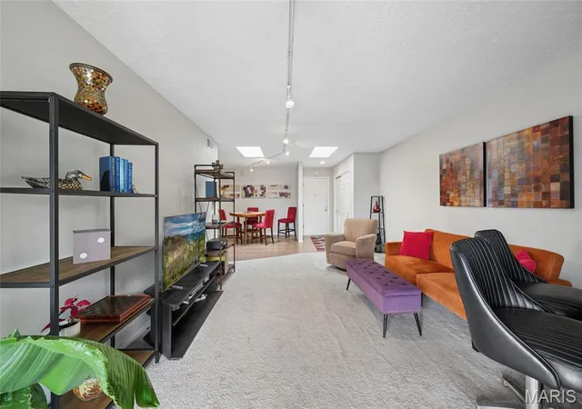 Listing Photo 4 - Condo for sale in building located at 1436 Heritage Lndg, St. Charles, MO 63303 - Unit #310
