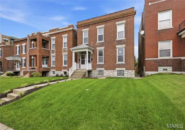 Photo 3 of Multi family home for sale at 6225 Victoria Ave, St Louis, MO 63139 | MLS# MIS26045989 | Listing updated on 2026-08-31