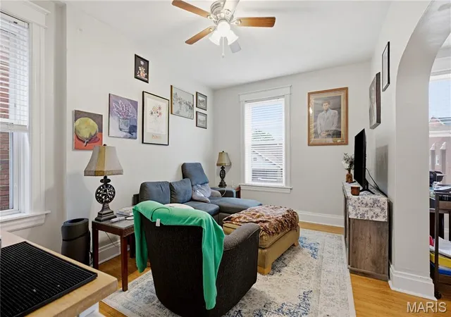Listing Photo 5 - Condo for sale in building located at 6225 Victoria Ave, St Louis, MO 63139