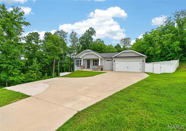 Photo 2 of Single family home for sale at 391 Leimer Ln, Jackson, MO 63755 | MLS# MIS26045997 | Listing updated on 2026-09-14
