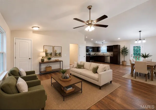2nd image of 807 Navajo Trl, Warrenton, MO 63383 | MLS# MIS26046000