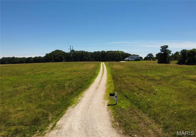 2nd image of 14946 Colorado Rd, Dixon, MO 65459 | MLS# MIS26046001
