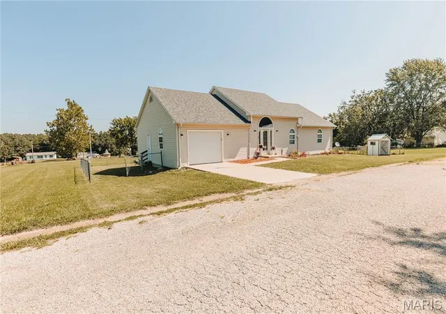 2nd image of 150 Cedar Circle Dr, Vienna, MO 65582 | MLS# MIS26046027