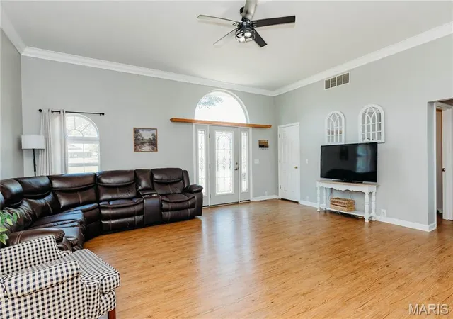 5th image of 150 Cedar Circle Dr, Vienna, MO 65582 | MLS# MIS26046027
