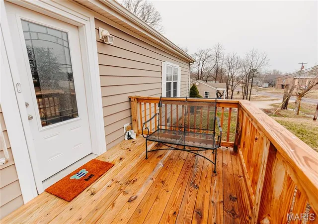 Photo 3 of Single family home for sale at 215 E 5th St, Dixon, MO 65459 | MLS# MIS26046034 | Listing updated on 2026-09-01