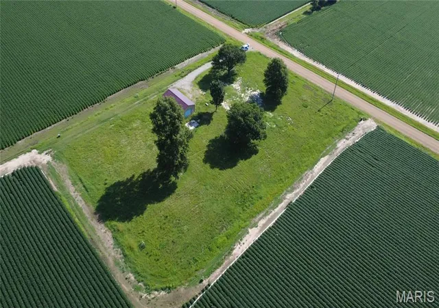 Photo 2 of Sale Pending at 3517 County Road 675, Bernie, MO 63822 | MLS# MIS26046035 | Listing updated on 2026-09-03
