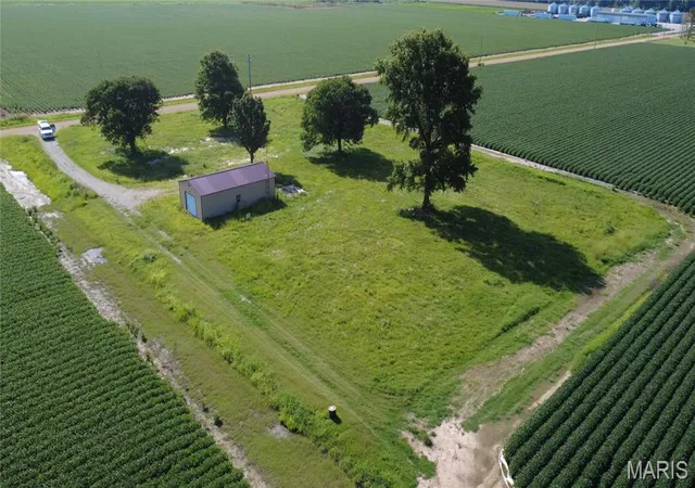 Photo 3 of Sale Pending at 3517 County Road 675, Bernie, MO 63822 | MLS# MIS26046035 | Listing updated on 2026-09-03