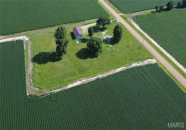 Photo 4 of Sale Pending at 3517 County Road 675, Bernie, MO 63822 | MLS# MIS26046035 | Listing updated on 2026-09-03