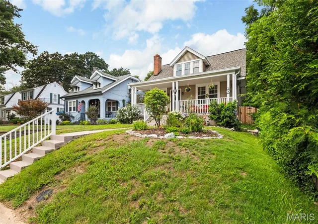 4th image of 329 Stark Ct, Saint Louis, MO 63119 | MLS# MIS26046085