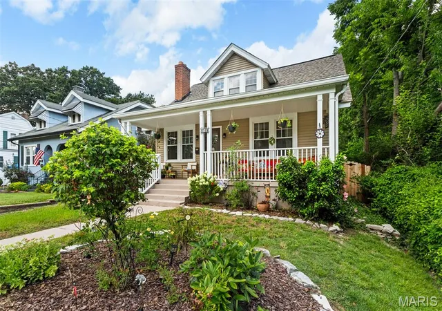 5th image of 329 Stark Ct, Saint Louis, MO 63119 | MLS# MIS26046085